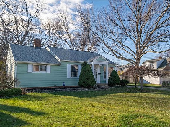 4th image of 20389 Marian Ln