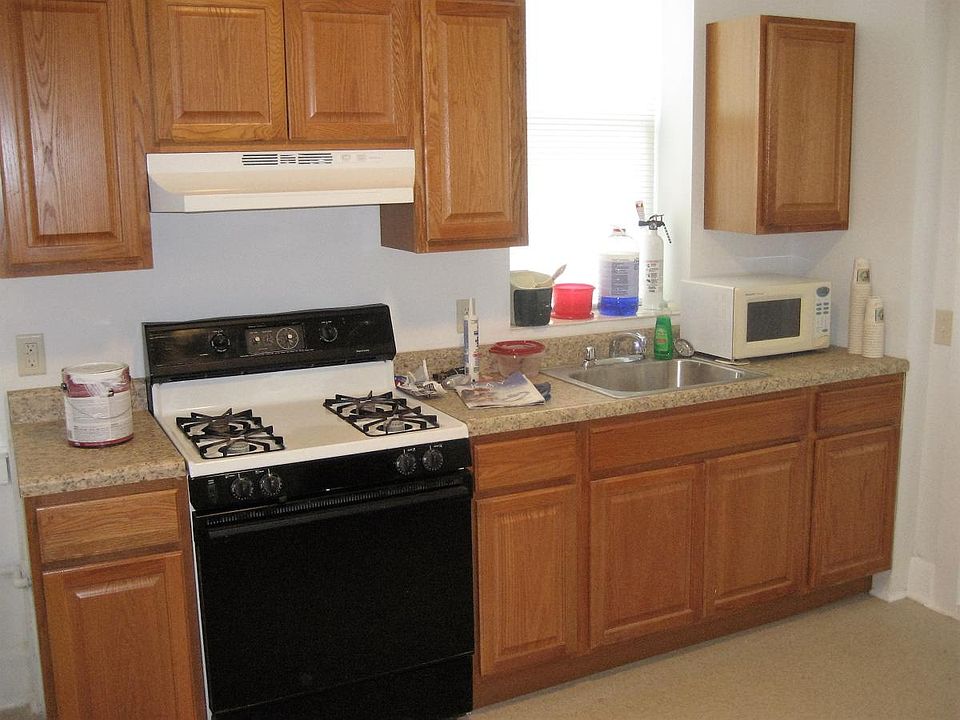 1st image of 64 Franklin St APT 101