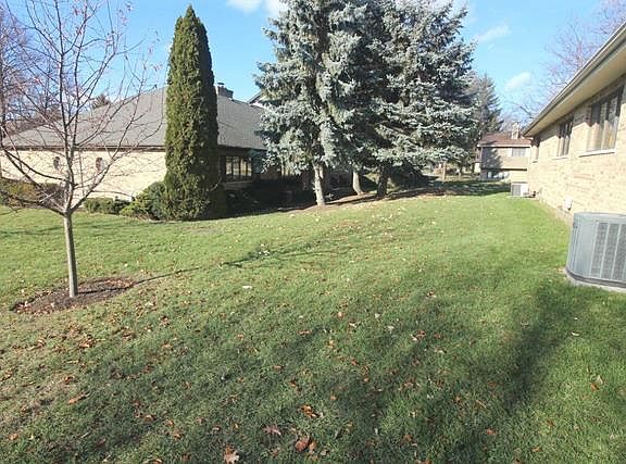 4th image of 126 Villa Way