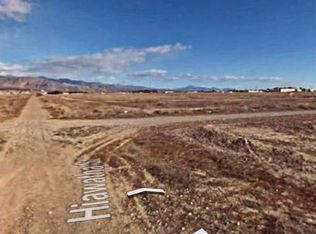 1001 E Hiawatha St, Pahrump, NV 89048