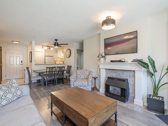 2nd image of 33668 King Rd #402