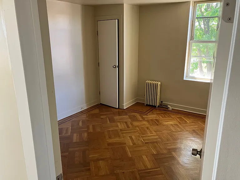 1524 Mayflower Ave #2 — Photo 6