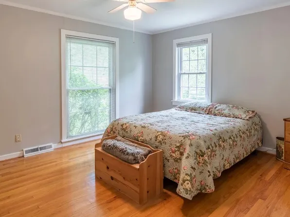 803 Howard Rd, Starkville, MS 39759