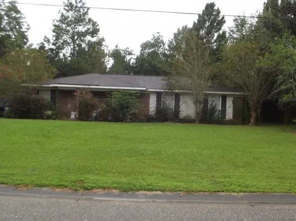 1317 Pawnee Cir, Saraland, AL 36571