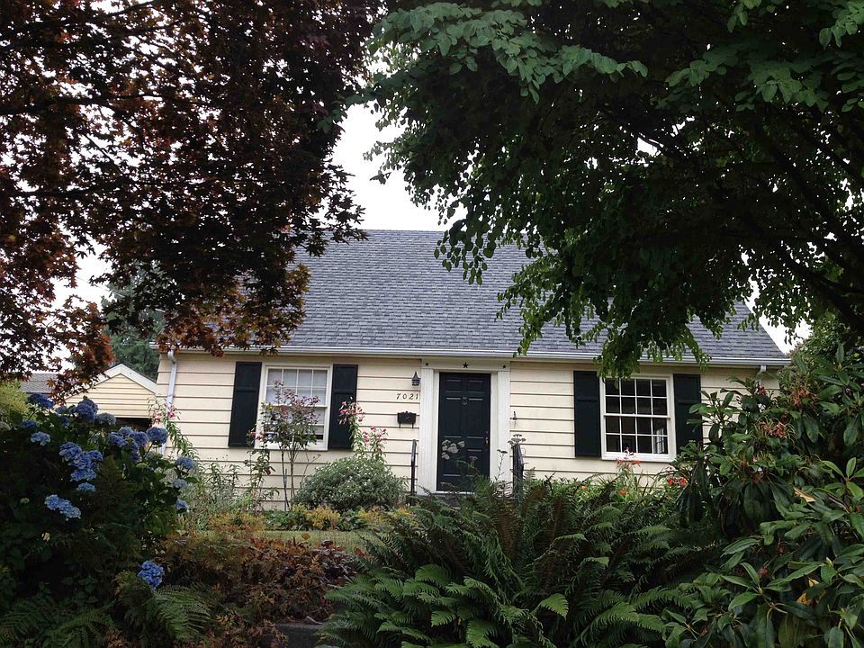 2nd image of 7021 33rd Ave NE