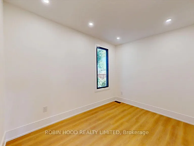 239 Christie St #2 — Photo 11