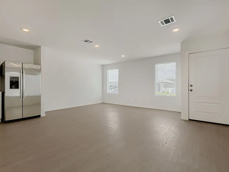 6829 Chert Chase — Photo 2