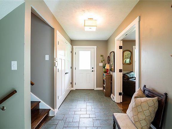 4th image of 14035 Claridon Park Dr