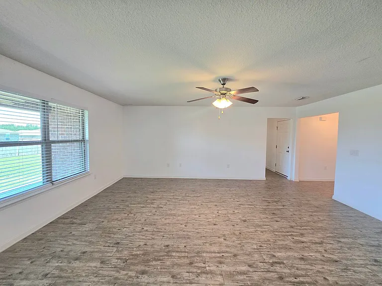4719 Perception Cir — Photo 2