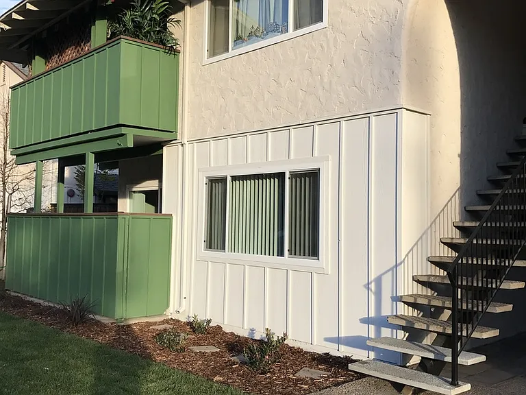 0750 - 50 Cameo Dr — Photo 2
