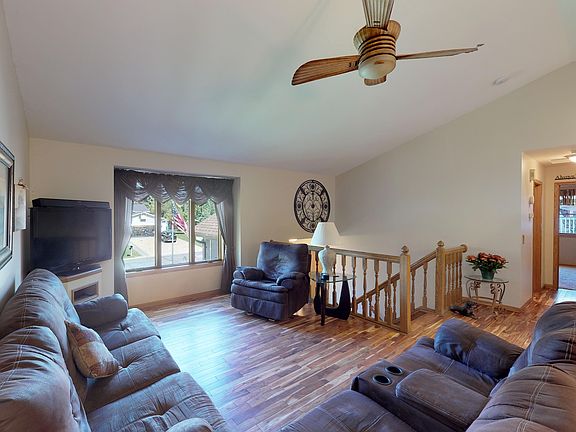 4th image of 13632 Bryant Pl