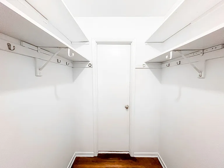 6304 Vernon Ave — Photo 14