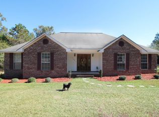 2188 Crossroads Rd, Lucedale, MS 39452