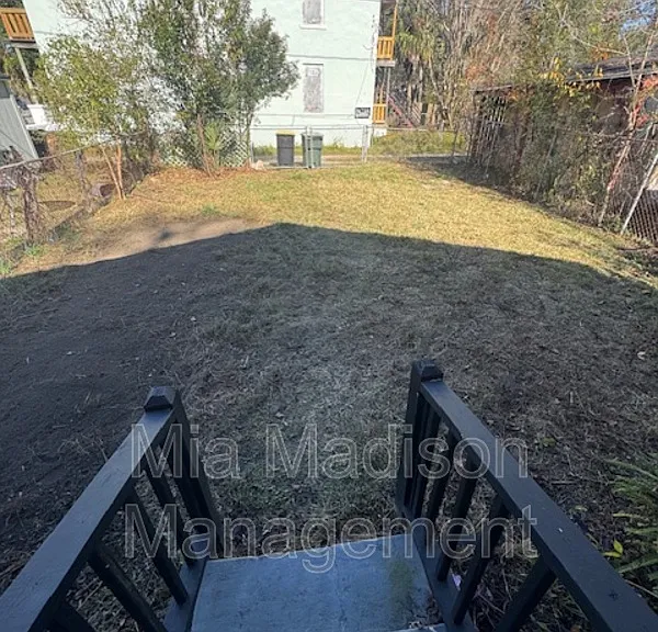 1026 W 41st St — Photo 12