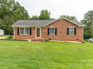 32 Oklahoma St, York, SC 29745