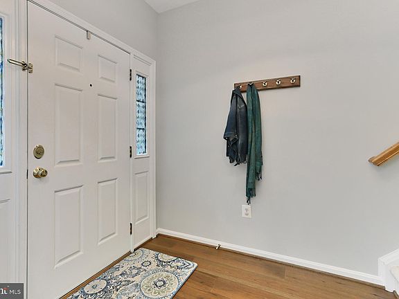 3rd image of 2372 Huntington Station Ct