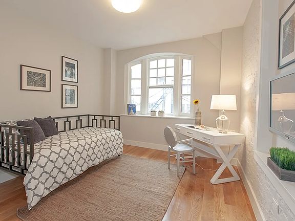 5th image of 184 Joralemon St APT 5A