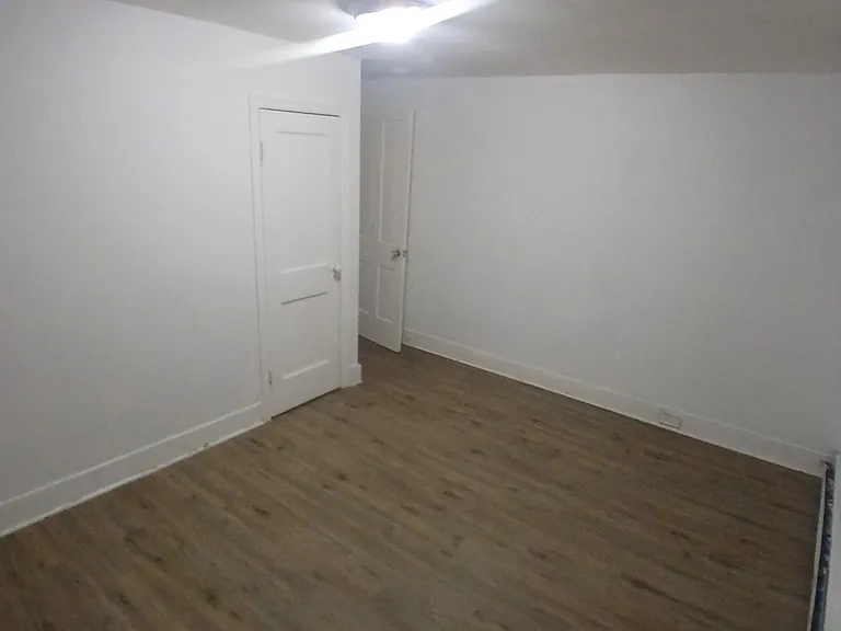 303 E Grove St #2 — Photo 8