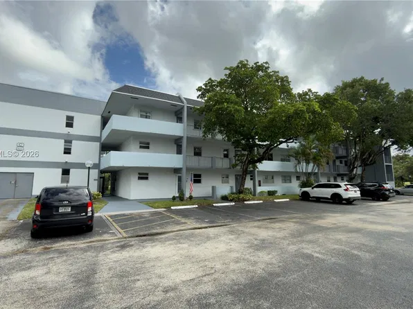 8331 Sands Point Blvd APT 206C, Tamarac, FL 33321