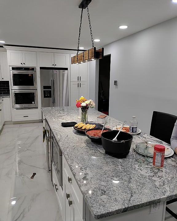 2nd image of 21 Maurice Ln