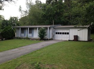 226 Hillside Rd, Oak Ridge, TN 37830