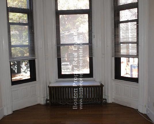 289 Newbury #4 Boston - Back Bay Unit Photo 4