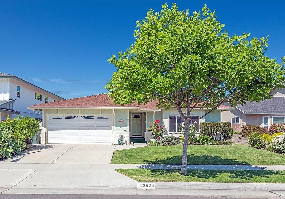 1st image of 23529 Ladeene Ave