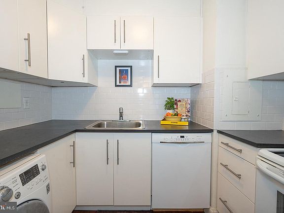 5th image of 1900 John F Kennedy Blvd APT 818