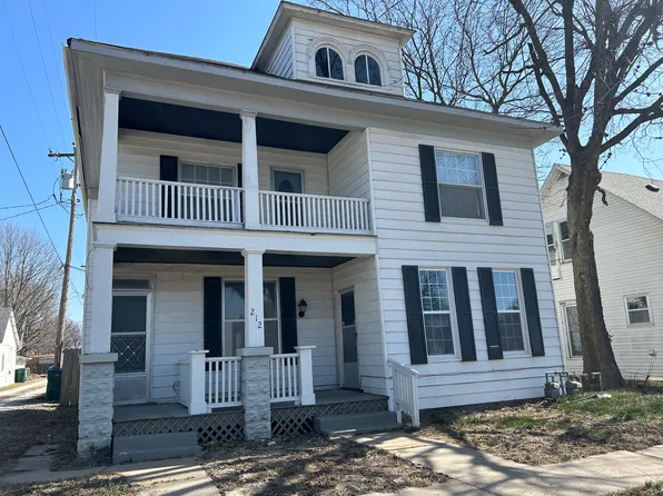 212 S 24th St #2, Parsons, KS 67357