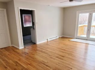 116 Clamsteam Rd UNIT 4, Clifton Park, NY 12065