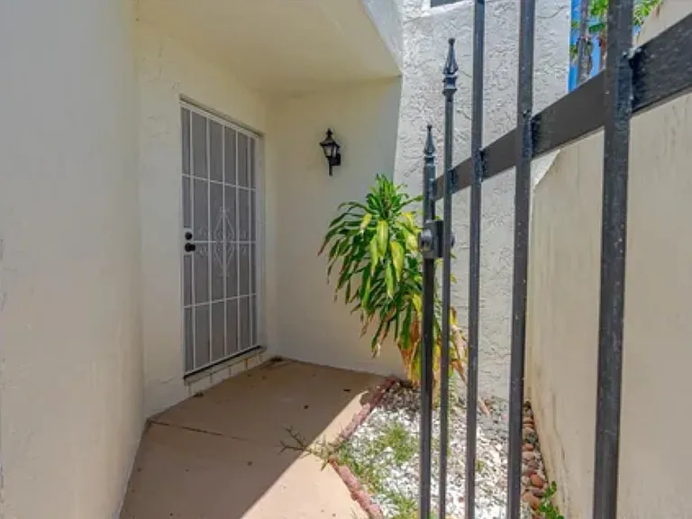 200 Florida Shores Blvd #200 — Photo 5