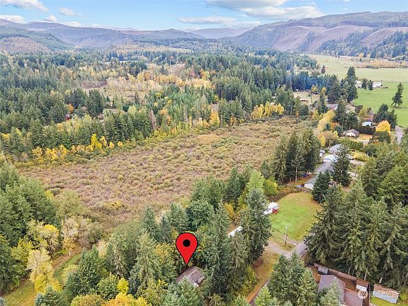 3rd image of 16620 Muskrat Drive SE