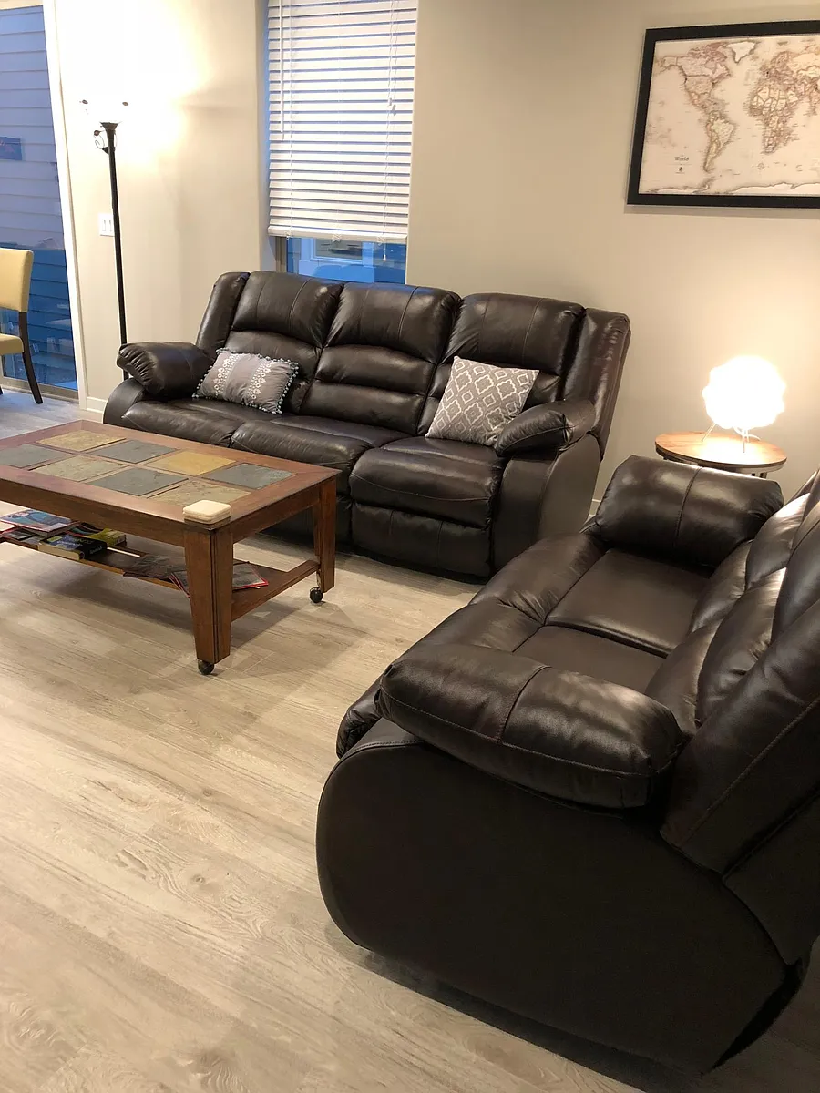 Living room - 870 SE Bacarra St