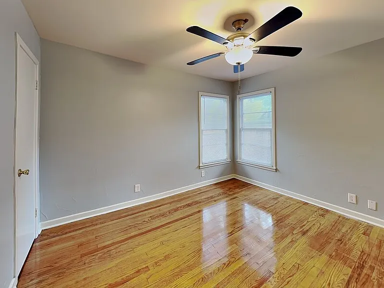 412 Harrison Ln — Photo 8
