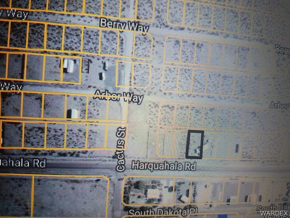 2nd image of 40275 Harquahala Rd