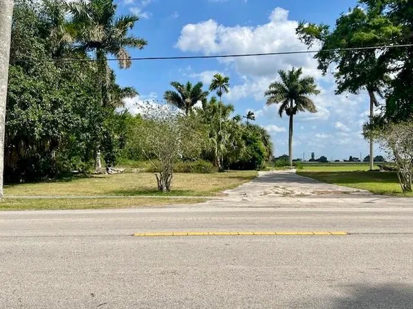 1978 E Main Street, Pahokee, FL 33476