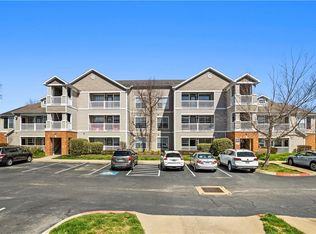 4230 NW Meadow Creek Cir APT 206, Fayetteville, AR 72703