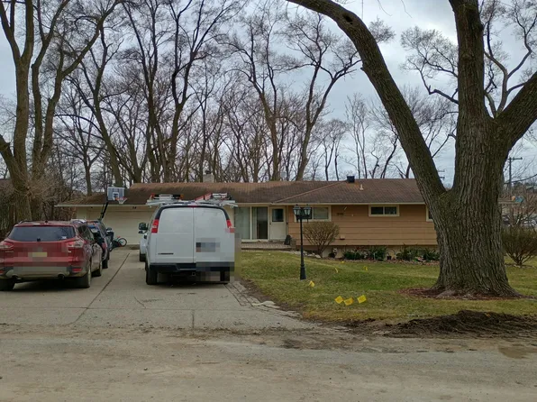 54 Hillsdale Rd, Bloomfield Hills, MI 48302