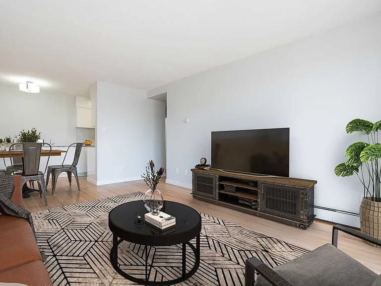 840 Broughton St #207 — Photo 6