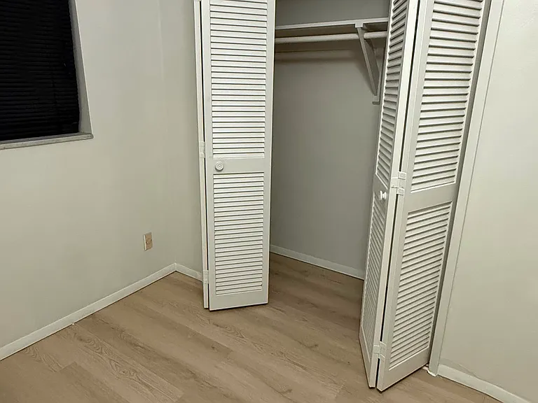 601 Pine Dr #104 — Photo 10