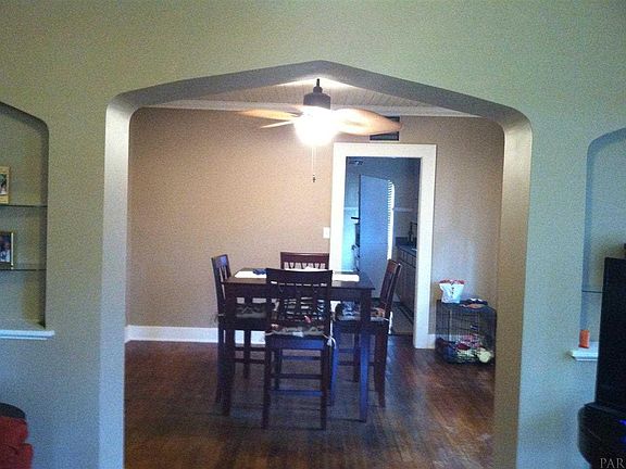5th image of 1006 E De Soto St