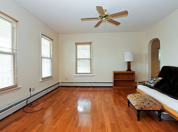 2nd image of 9 Harmon St