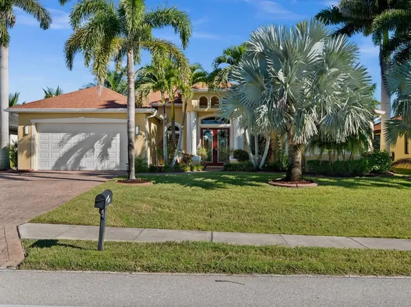 3009 Beach Pkwy W, Cape Coral, FL 33914