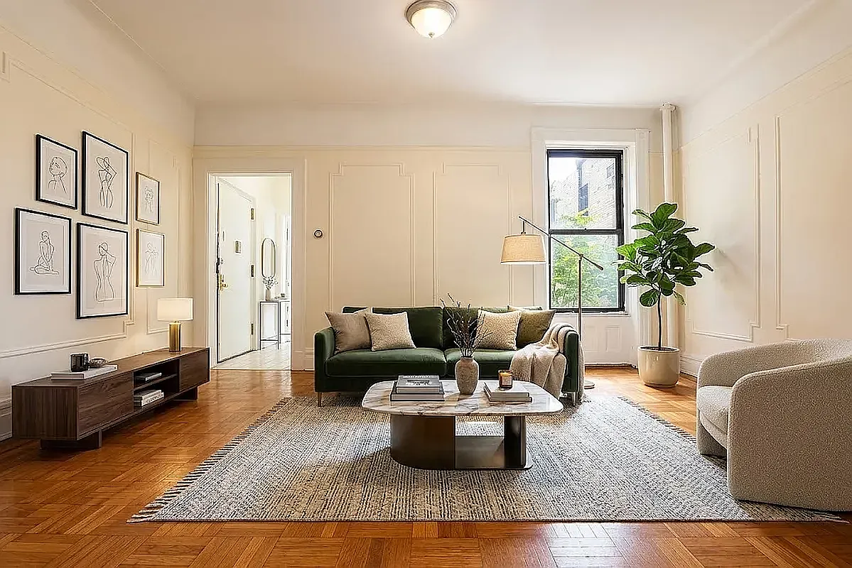 1054 Bergen Street — Photo 3