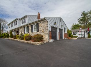 2450 Pine Rd, Huntingdon Valley, PA 19006