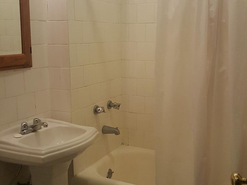 2nd image of 4027 W Irving Park Rd APT 312