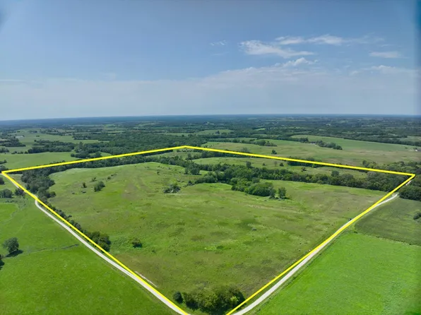 W 330th St, New Hampton, MO 64471