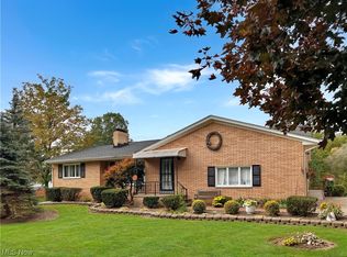 2660 River Rd, Willoughby Hills, OH 44094