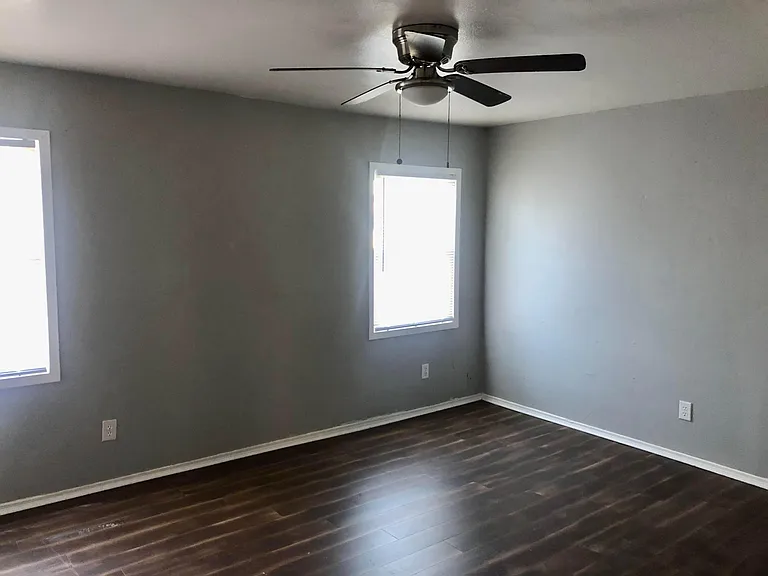 1622 Park Ave — Photo 4