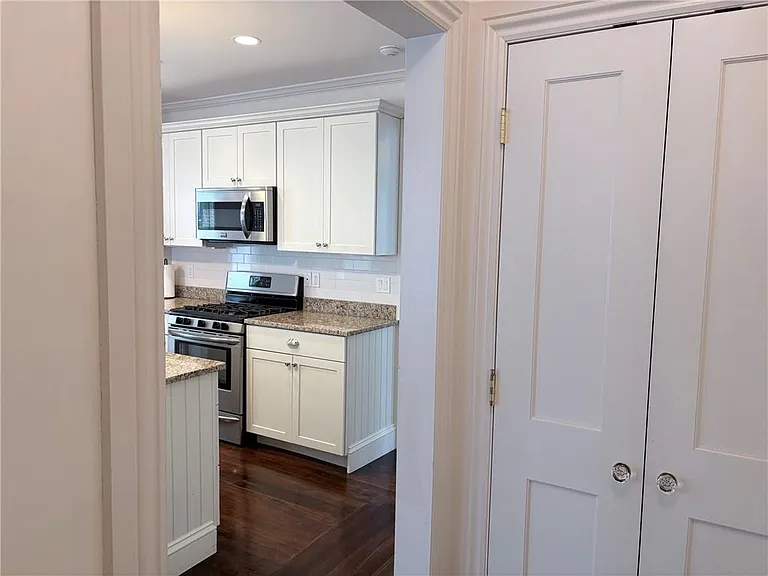 117 Sheldon St #1 — Photo 9